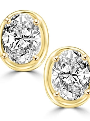 Oval studs diamond earring in Solid Gold