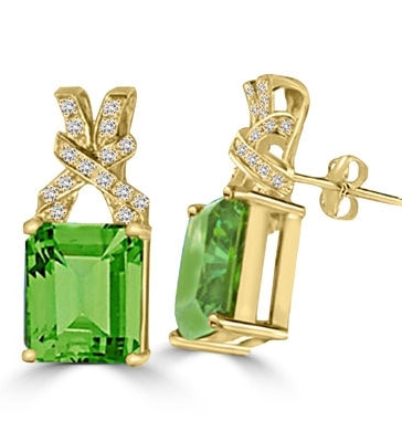Solid Gold earring with emerald stone