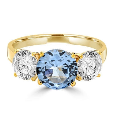 Ring 3 stone ring, 2 ct center, 1 ct on sides