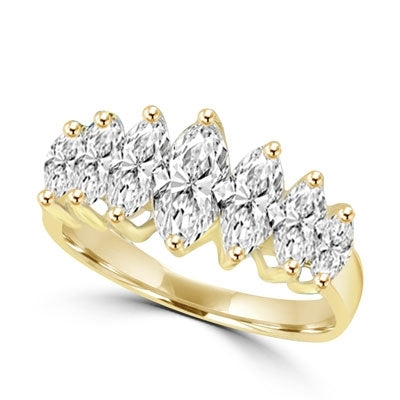 Ring marquise cut graduated diamonds