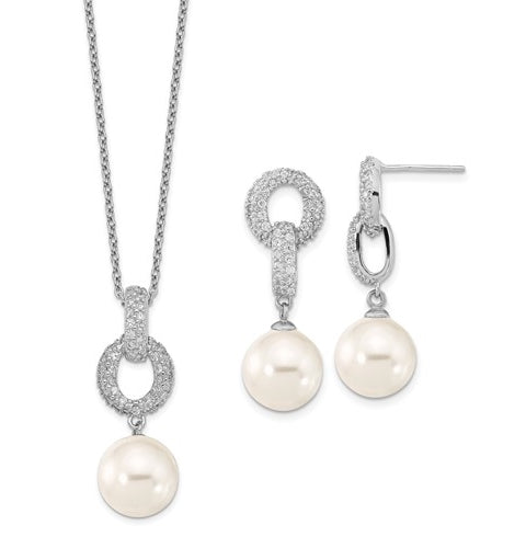 Diamond Essence Pearl Set with Round Brilliant Melee, 2 Cts.t.w. set in Platinum Plated Sterling Silver.