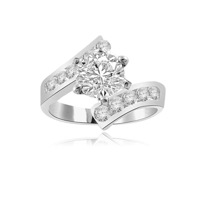 Ringround stone & channel set in silver