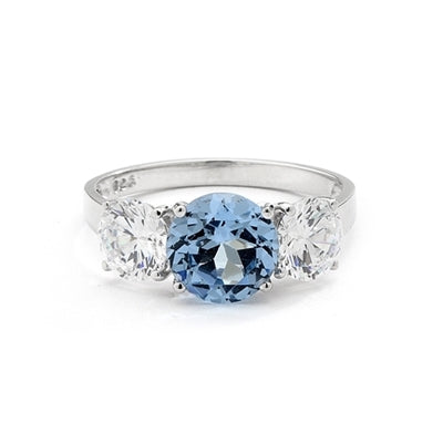 white gold Ring3 stone,2ct center,1 ct on sides