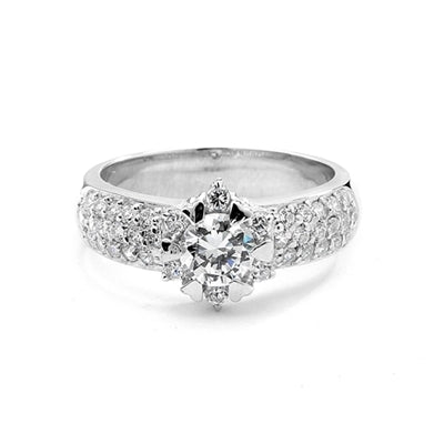 Ring  round stone, golden prongs, melee, small round stones