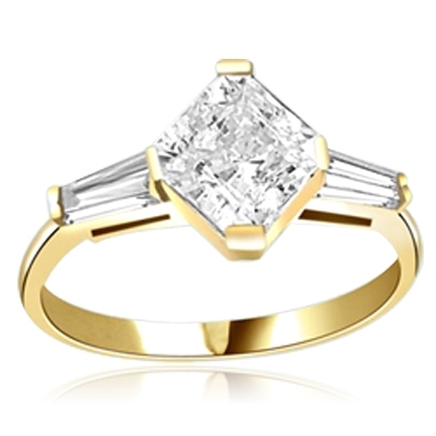 Square cut Diamond Essence Masterpiece 